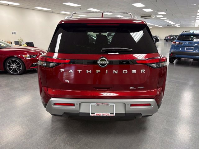 Used 2023 Nissan Pathfinder SL AWD/4WD image 6