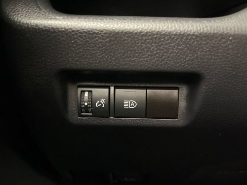 Certified 2025 Toyota RAV4 XLE FWD image 28