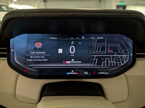 Used 2024 Land Rover Range Rover SV image 33