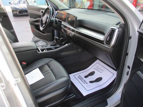 Used 2024 Kia Sorento S w/ Panoramic Sunroof Package AWD/4WD image 28