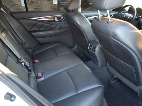 Used 2018 INFINITI Q50 Luxe w/ Essential Package (3.0T Luxe) image 31