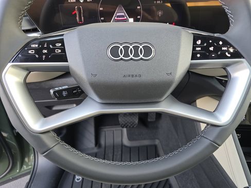 New 2025 Audi Q5 Prestige image 41