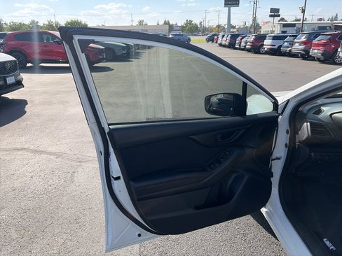 Used 2017 Subaru Impreza 2.0i AWD/4WD image 10