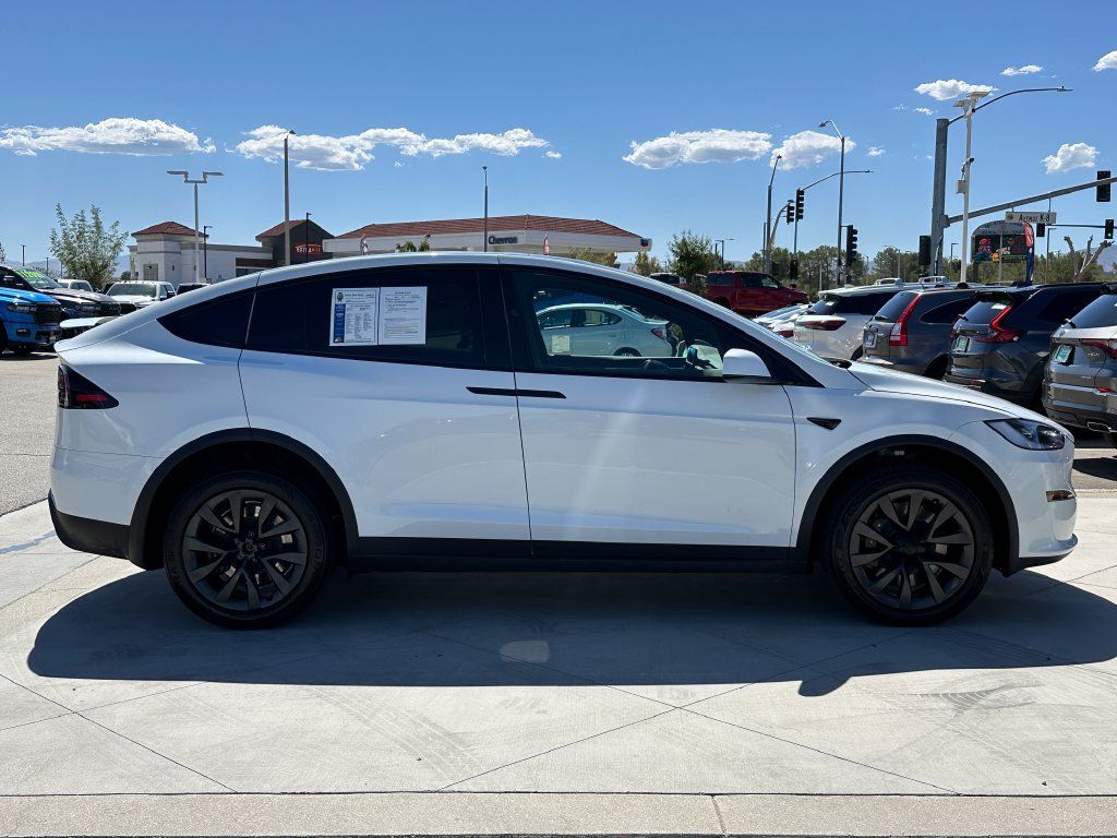 Used 2024 Tesla Model X AWD/4WD image 10