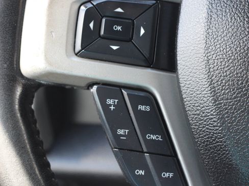 Used 2018 Ford F250 Lariat w/ Chrome Package AWD/4WD image 16
