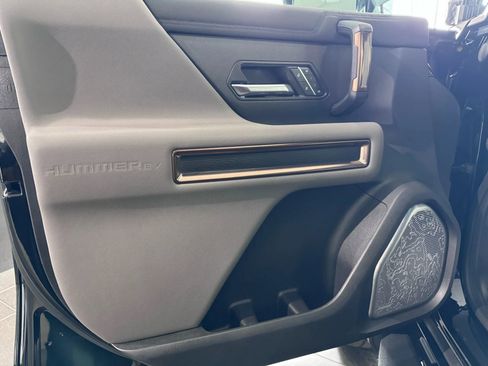 Used 2024 GMC Hummer EV 2X w/ LPO, Illumination Package image 26