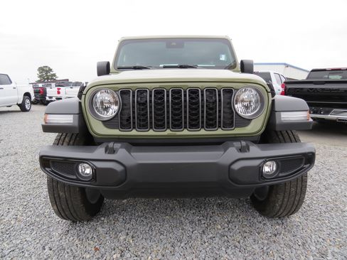 Used 2025 Jeep Wrangler Unlimited Sport S 4xe w/ Convenience Group AWD/4WD image 30