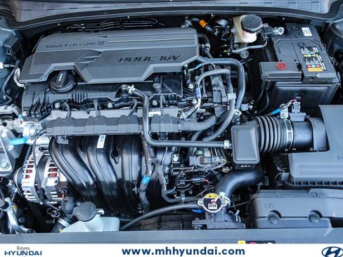 New 2025 Hyundai Elantra Sport FWD image 13