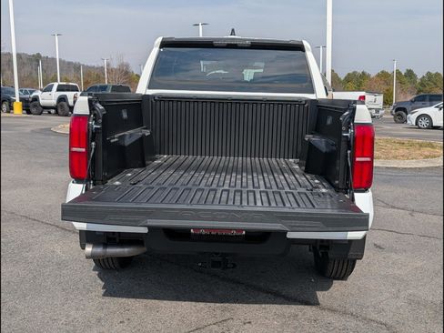 New 2026 Toyota Tacoma SR5 image 13