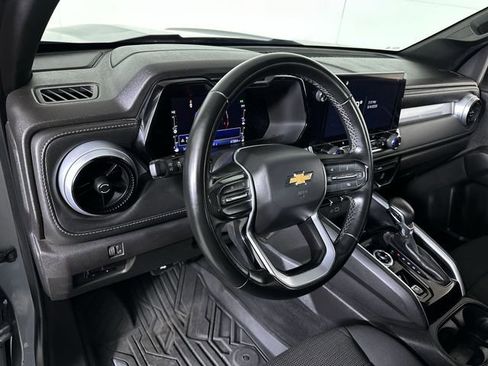 Used 2023 Chevrolet Colorado LT w/ LT Convenience Package II AWD/4WD image 10