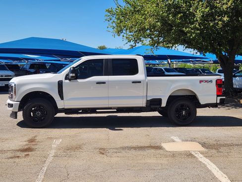 Used 2025 Ford F250 XL w/ STX Appearance Package image 3