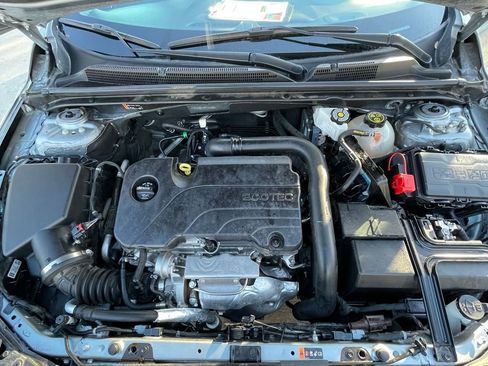 Used 2024 Chevrolet Malibu LT image 27