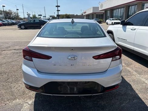 Used 2019 Hyundai Elantra Value Edition FWD image 4