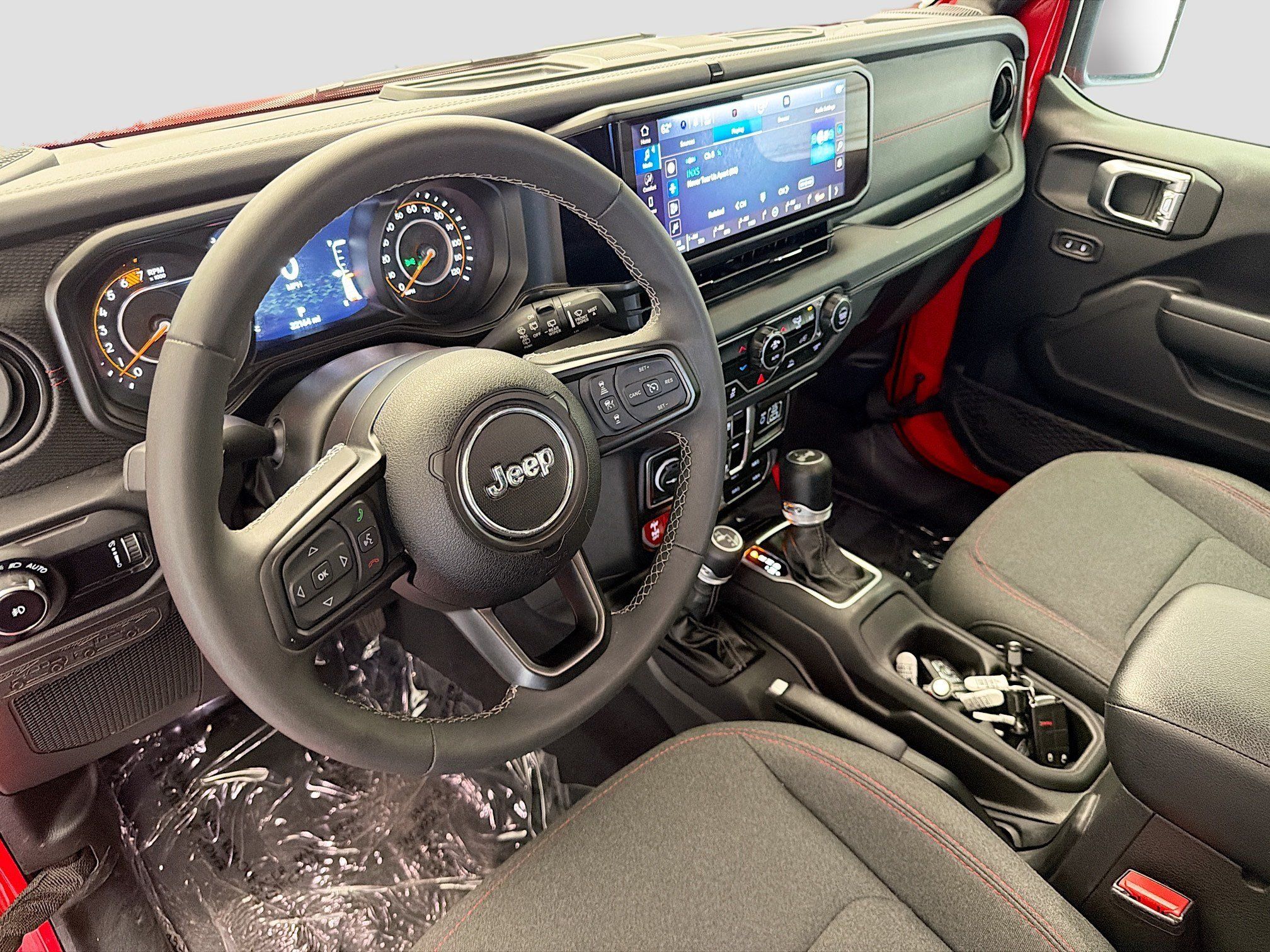 Used 2025 Jeep Wrangler Unlimited Rubicon AWD/4WD image 7