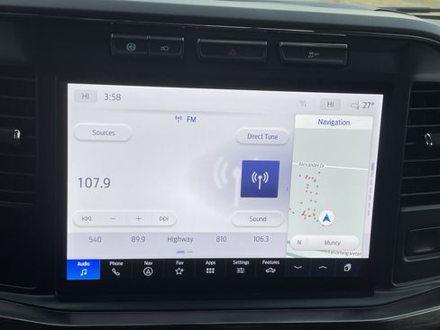 Used 2024 Ford F350 Lariat w/ Camper Package image 24