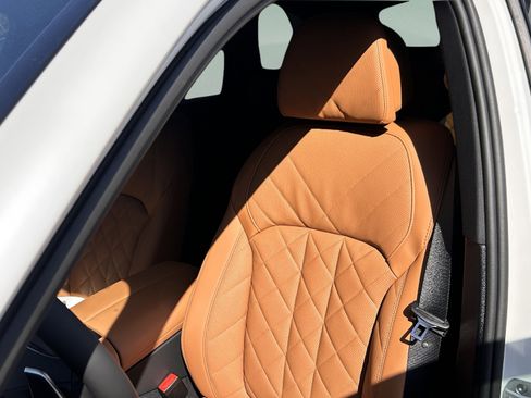 Used 2026 BMW X5 sDrive40i w/ M Sport Package RWD image 24