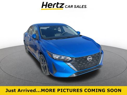 Used 2025 Nissan Sentra SV image 1
