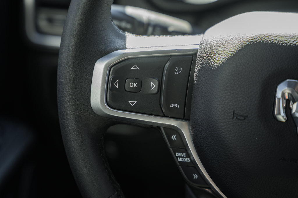 Used 2025 RAM 1500 Big Horn AWD/4WD image 33
