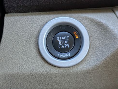 Used 2016 RAM 2500 Longhorn image 25