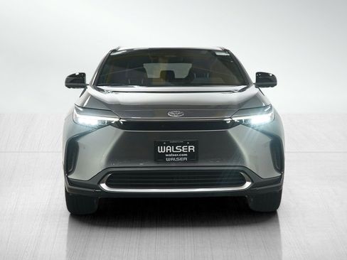 Used 2024 Toyota bZ4X Limited image 9