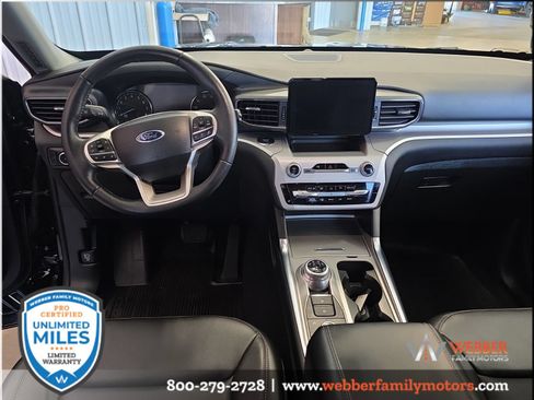 Used 2024 Ford Explorer XLT w/ Equipment Group 202A AWD/4WD image 18