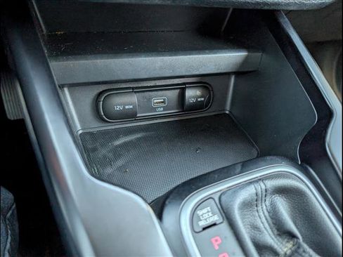 Used 2020 Kia Soul LX image 13