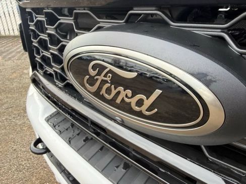 New 2026 Ford F350 Lariat w/ Tremor Off-Road Package AWD/4WD image 15