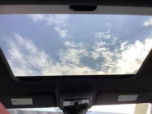 New 2025 Volkswagen GTI Autobahn image 19