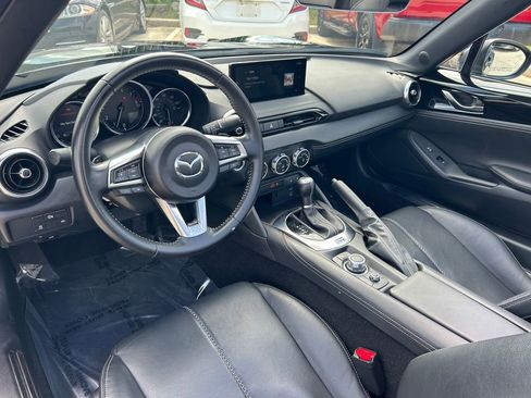 Used 2025 MAZDA MX-5 Miata RF Grand Touring RWD image 15