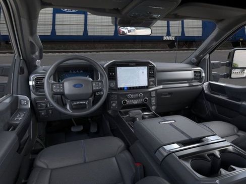 New 2025 Ford F150 Platinum image 9