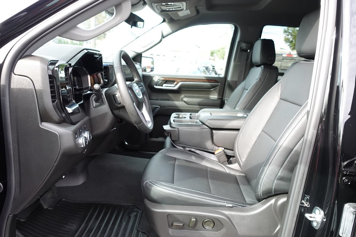 Used 2024 GMC Sierra 1500 Elevation AWD/4WD image 17