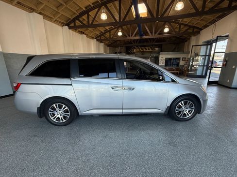 Used 2013 Honda Odyssey EX image 7