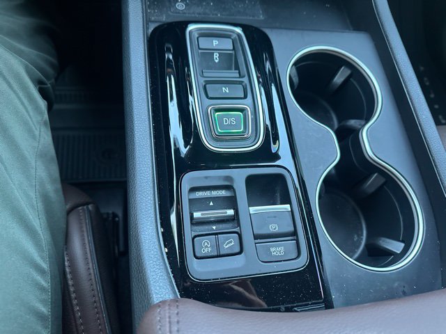 Used 2024 Honda Pilot Elite image 15