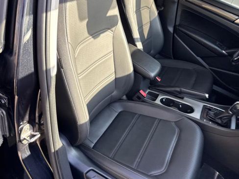 Used 2020 Volkswagen Passat 2.0T R-Line image 19