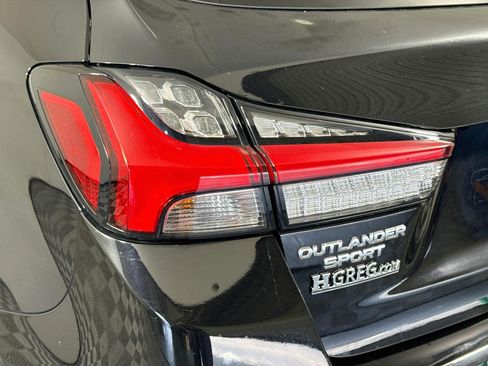 Used 2022 Mitsubishi Outlander Sport SE FWD image 36