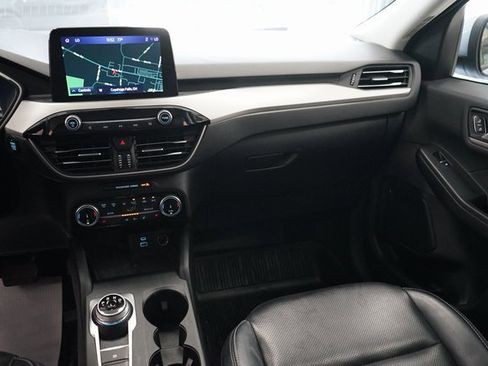 Used 2022 Ford Escape SEL w/ Technology Package image 12