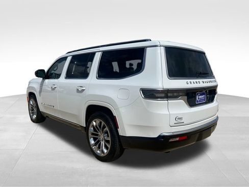 Used 2023 Jeep Grand Wagoneer Series II AWD/4WD image 4