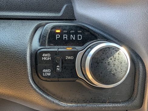 Used 2022 RAM 2500 Big Horn AWD/4WD image 25