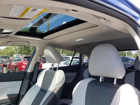 Used 2019 Subaru Crosstrek 2.0i Limited w/ Moonroof Package w/Navigation AWD/4WD image 5