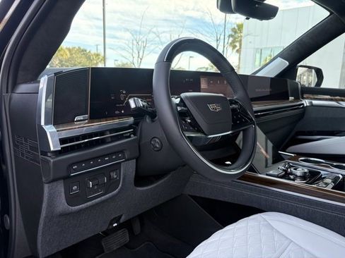 Certified 2026 Cadillac Escalade Platinum Sport w/ LPO, ONYX Package image 10