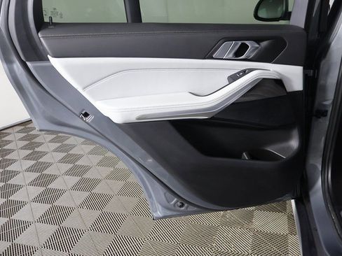 Used 2024 BMW X5 xDrive40i w/ Parking Assistance Package image 23