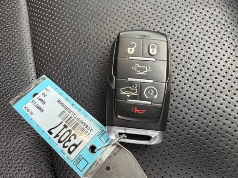 Used 2020 RAM 1500 Limited w/ Black Appearance Package AWD/4WD image 44
