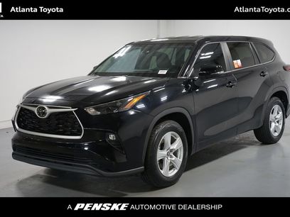 Used 2024 Toyota Highlander LE