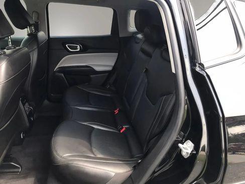 Used 2022 Jeep Compass Limited AWD/4WD image 34