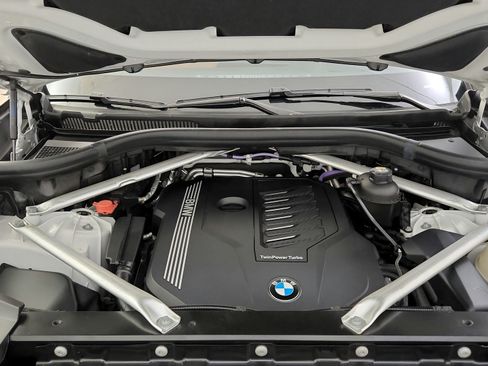 Used 2022 BMW X6 xDrive40i w/ M Sport Package AWD/4WD image 37
