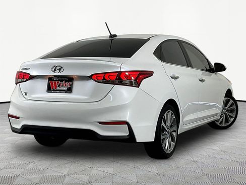 Used 2022 Hyundai Accent Limited FWD image 6