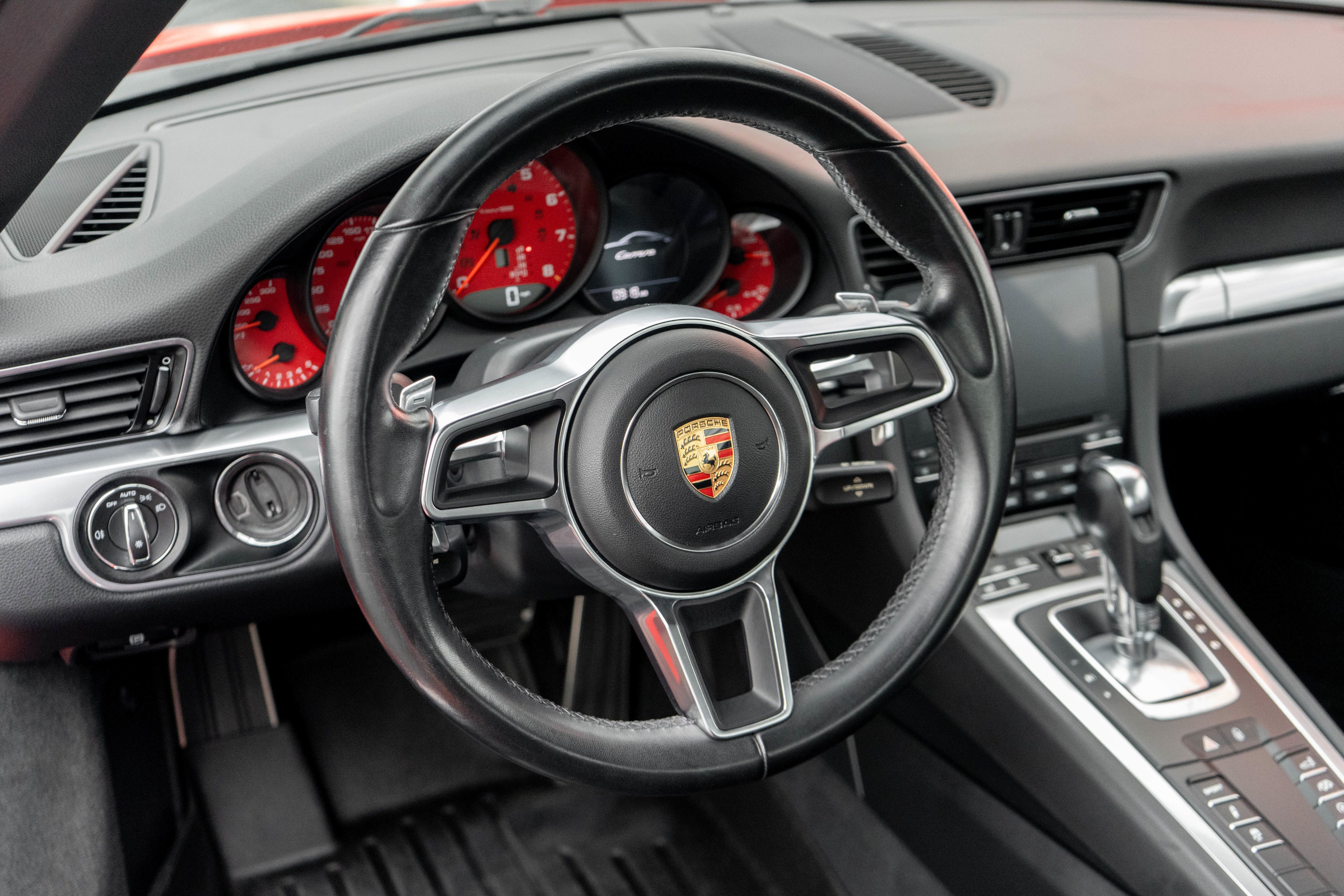 Used 2018 Porsche 911 Carrera RWD image 13