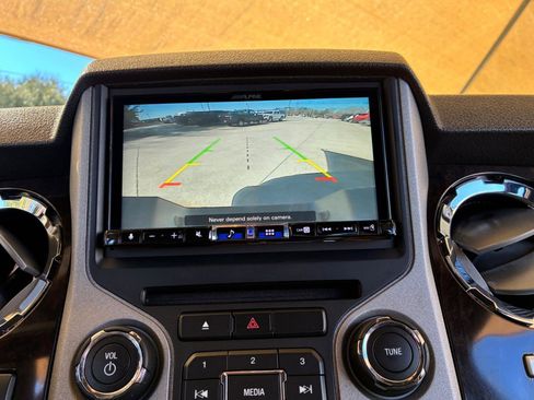 Used 2015 Ford F250 Platinum w/ FX4 Off-Road Package image 22