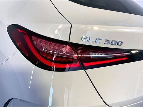 New 2026 Mercedes-Benz GLC 300 4MATIC image 5