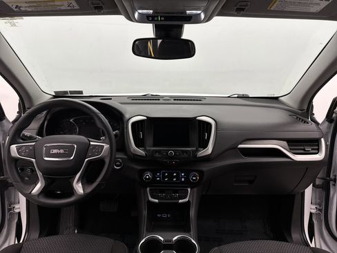 Used 2022 GMC Terrain SLE image 14